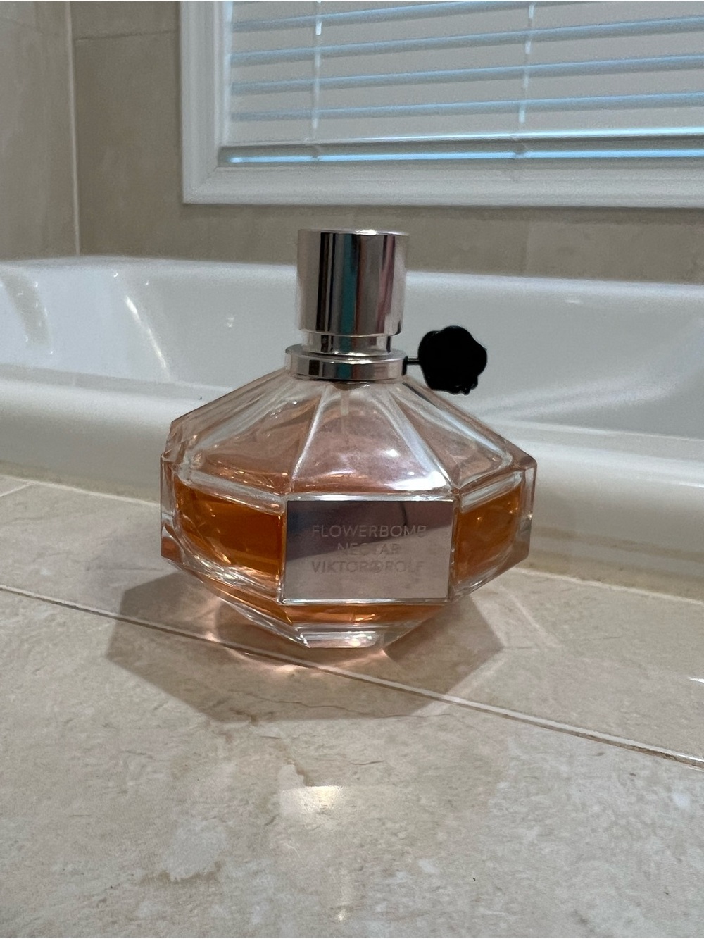 Viktor & Rolf Flowerbomb Nectar Perfume — Amber and Silver Bottle - Picture 5 of 6